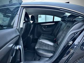 Volkswagen Passat CC 2011