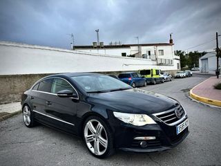 Volkswagen Passat CC 2011
