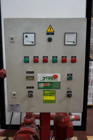 Grupo de presión eléctrico y gasolina