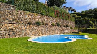 Casa adosada en venta en Poio