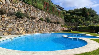 Casa adosada en venta en Poio