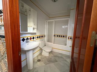 Casa adosada en venta en Núcleo Urbano en Chiclana de la Frontera