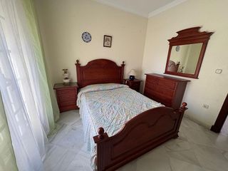 Casa adosada en venta en Núcleo Urbano en Chiclana de la Frontera