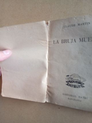 Minilibro La Bruja Muerta de Claude Martin