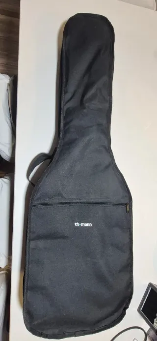 Guitarra Eléctrica Harley Benton + Mini Amp