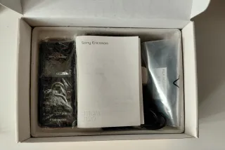 Teléfono Móvil Sony Ericsson J120i Negro