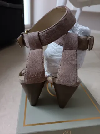 Sandali Ash con cinturino alla caviglia