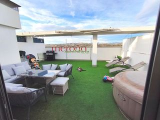 Ático en venta en Ciutat Universitària en Elche