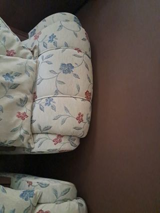 2 Sillones de tela con detalles florales
