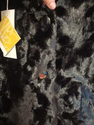 Chaqueta de pelo negra. Talla S grande.