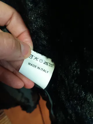 Chaqueta de pelo negra. Talla S grande.