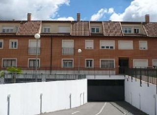 Garaje en venta en Pedrezuela