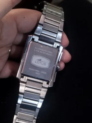 Reloj Lotus Cronógrafo Negro y Plateado