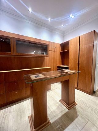 Local comercial en alquiler en Instituts - Universitat en Lleida