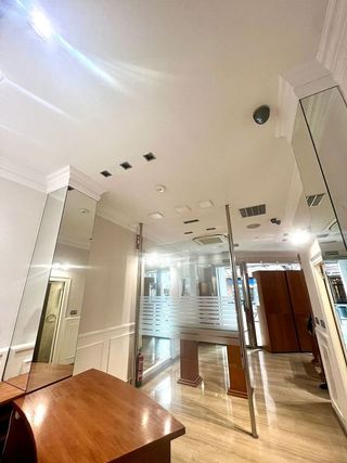 Local comercial en alquiler en Instituts - Universitat en Lleida