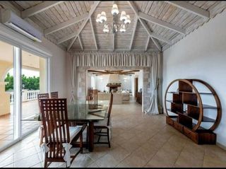 Chalet en alquiler en Lomas de Marbella Club - Puente Romano en Marbella
