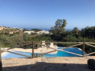 Casa en alquiler en Zona el Higuerón en Benalmádena