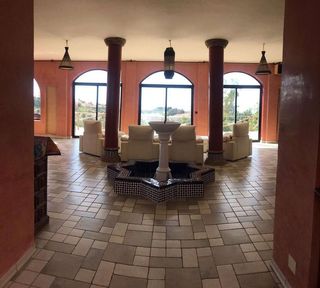 Casa en alquiler en Zona el Higuerón en Benalmádena