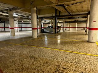 Garaje en alquiler en San Matías - Realejo en Granada