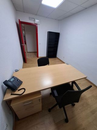 Oficina en alquiler en San Isidro - Los Almendros en Alcalá de Henares