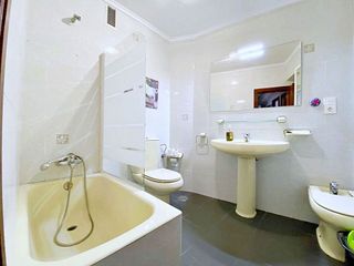 Piso en alquiler en Milán - Pumarín - Teatinos en Oviedo