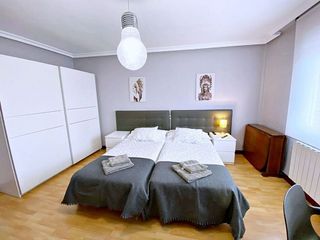 Piso en alquiler en Milán - Pumarín - Teatinos en Oviedo