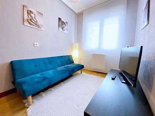 Piso en alquiler en Milán - Pumarín - Teatinos en Oviedo