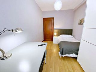 Piso en alquiler en Milán - Pumarín - Teatinos en Oviedo