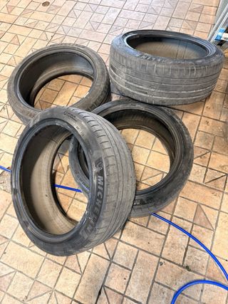 4 Neumáticos Michelin 205/45 R17
