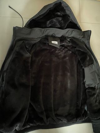 Chaqueta Stone Island Negra con Capucha