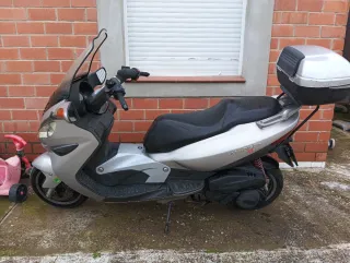 Malaguti Madison 250