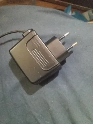 Nintendo DS para piezas + cargador y boli