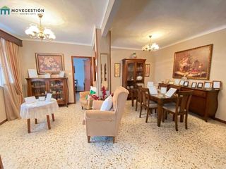 Chalet en venta en Ubrique