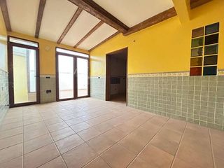Casa adosada en venta en Consuegra