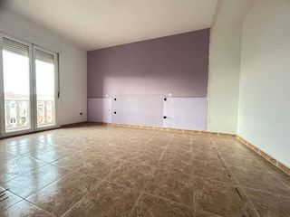 Casa adosada en venta en Consuegra