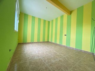 Casa adosada en venta en Consuegra