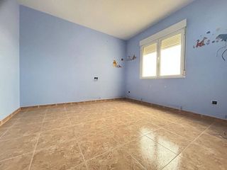 Casa adosada en venta en Consuegra