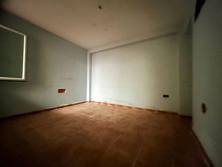 Casa adosada en venta en Consuegra