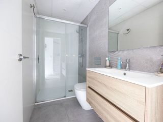 Casa pareada en venta en Playa de los Locos en Torrevieja