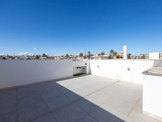 Casa pareada en venta en Playa de los Locos en Torrevieja