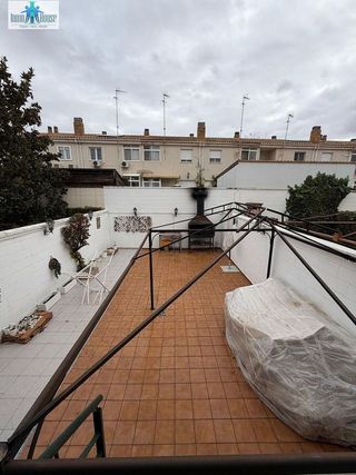 Casa adosada en venta en Hermanos Falcó - Sepulcro Bolera en Albacete
