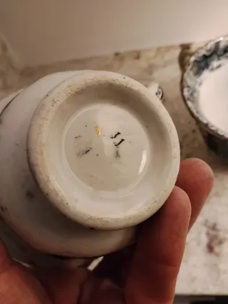 Set di 2 tazze antiche