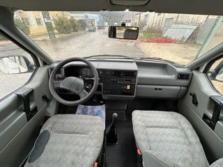Volkswagen Transporter 1.9D 9 plaz. 1995