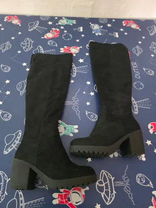 Botas Altas Negras Talla 37