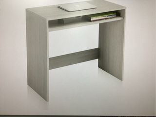 Escritorio/Mesa de ordenador a estrenar