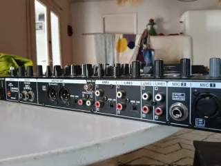 Controlador DJ Denon MC6000MK2 Negro + DECKSAVER