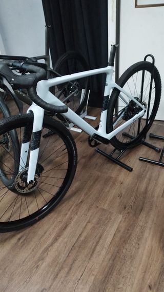 Bicicleta Gravel Scott 40 S Branca