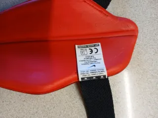 Espinilleras Nike Infantiles Rojas