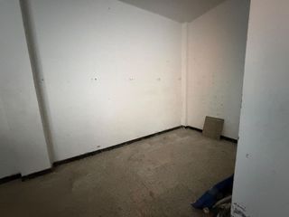 Local comercial en venta en A Gándara en Narón