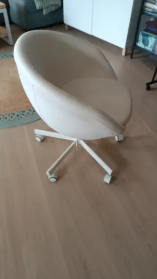 Silla giratoria Ikea SKRUVSTA blanca